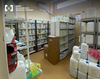Подружжя з Харківщини організувало на Львівщині підпільне виробництво рідин для електронних сигарет