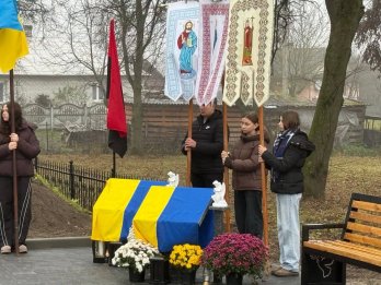 У селі Тур’я встановили й освятили Алею полеглих Героїв – 06