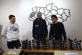 Львівщина передала українським військовим на фронт ще 38 FPV-дронів – 01