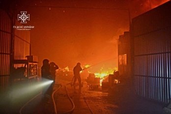 У Львові сталась масштабна пожежа: на вулиці Шевченка горів склад побутової хімії (фото) – 05