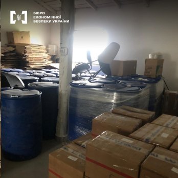 Подружжя з Харківщини організувало на Львівщині підпільне виробництво рідин для електронних сигарет