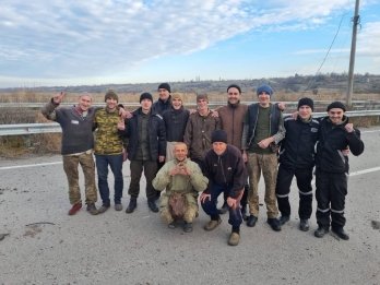 «Україна понад усе»: додому із катівень рф повернулось 107 захисників – 01