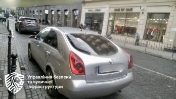 У Львові водії майже 6 тисяч разів порушили правила паркування біля Головного управління поліції – 01