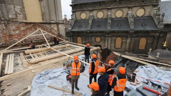 Міжнародна делегація у Бернардинському монастирі / Фото міськради