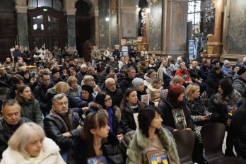 Родинам загиблих воїнів 24-ї бригади у Львові вручили ордени “Хрест Героя”