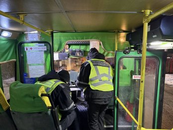 Дрогобицькому перевізнику виписали протокол за прострочені ліки в аптечках автобусів – 02