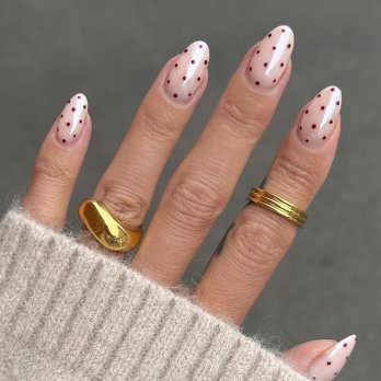 Не лише сердечка: трендовий манікюр до Дня святого Валентина 2026 – 11
