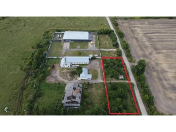 Підприємець з Жовкви за 1,5 млн грн купив дві промислові ділянки в сусідньому селі – 01