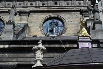 Пошкоджений ансамбль монастиря