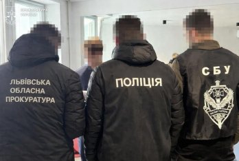 Лікаря госпіталю у Винниках затримали за вимагання 80 000 грн хабаря – 02