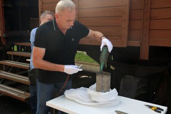 У Львові під час демонтажу Пагорба Слави знайшли «капсулу часу» – 01