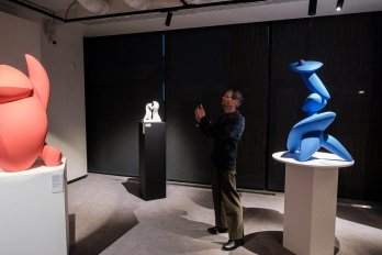 У ZAG відкрили виставку сучасної скульптури “Видиме невидиме” Василя Одрехівського – 04