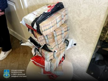На Львівщині викрили схему розкрадання понад 64 млн грн під час закупівлі вантажівок для військових – 05