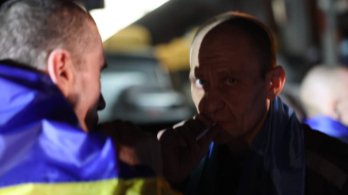 Черговий обмін полоненими: звільнено важкопоранених українських воїнів – 03