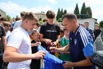 Андрій Шевченко провів на Львівщині відкрите тренування для дітей із прифронтових областей – 04