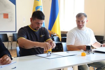 Фото з підписання меморандуму