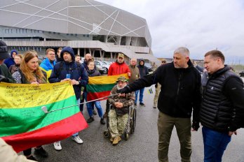Львівщина отримала понад 70 авто від литовських волонтерів для ЗСУ