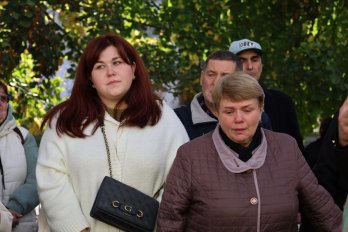На фасаді спортшколи у Шептицькому відкрили мурал памʼяті двох загиблих захисників – 03