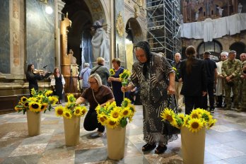 У Львові провели акцію «Сонях» до Дня пам’яті захисників – 05