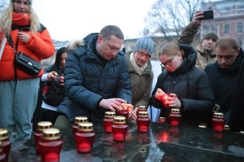 У Львові вшанували пам’ять жертв голодоморів – 01