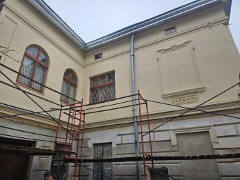 Будинок №2 на вулиці Сніжній у Львові