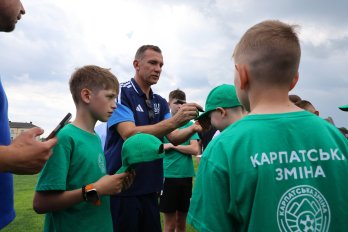 Андрій Шевченко провів на Львівщині відкрите тренування для дітей із прифронтових областей – 02