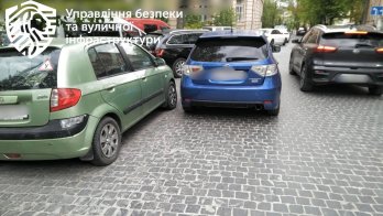 Інспектори назвали вулиці Львова, де найчастіше паркуються у два ряди – 03