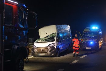 На кордоні з Польщею розбився автобус львівського перевізника: загинули дві людини – 03