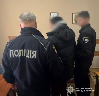 У Львові 36-річний закарпатець підпалив два автомобілі – 01