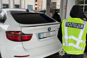 Львівську адвокатку затримали за причетність до організації схеми втечі військових – 04