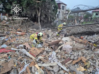 Рятувальники показали перші кадри наслідків масованих ударів по Львівщині – 03