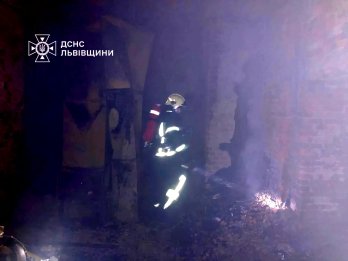 Вночі на Львівщині сталася пожежа у церкві – 01