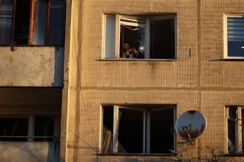 Від ракетного удару по Львову постраждали троє людей, на місці влучання виникла пожежа – 02