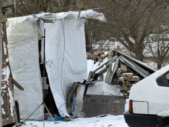 Смерть дворічної дитини на Львівщині: хто винен — сім’я, громада чи соцслужби – 14