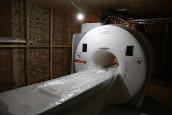 У Львівському онкоцентрі відкрили оновлене відділення променевої терапії – 06