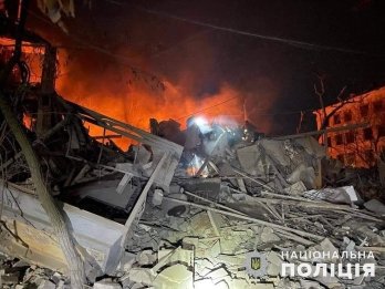Росіяни обстріляли житлові будинки в Краматорську, є загиблі і поранені – 02