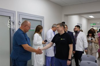Фото з відкриття томографа