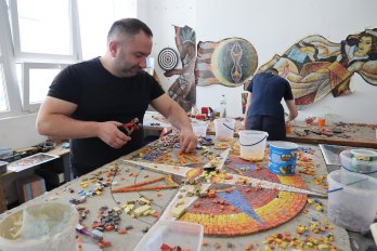 У Львові відновили унікальну знищену мозаїку Богдана Сойки – 02