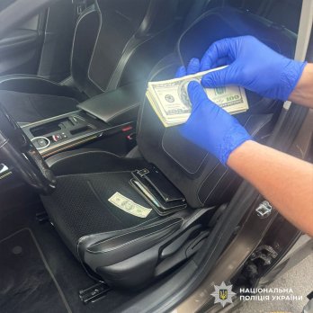 Полковника судової охорони Львівщини затримали на хабарі – 03