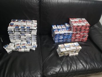 Водій автобуса намагався перевезти 250 пачок цигарок через кордон на Львівщині – 03