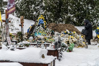 У День Збройних Сил на Личаківському кладовищі вшанували пам’ять полеглих героїв – 07