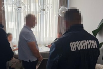 Посадовцям Держпродспоживслужби на Львівщині оголосили підозри через схему з посвідченнями – 05