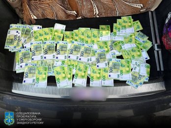 На Львівщині затримали підполковника за організацію незаконного виїзду за кордон за 15 тис. євро – 03