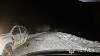 У селі на Львівщині п’яний водій Chevrolet збив двох пішоходів – 02