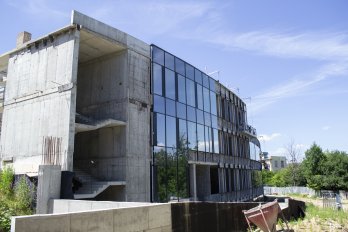 Школа на вул. Героїв Крут: будівництво триває активно і під пильним наглядом – 01