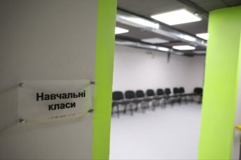 На Львівщині відкрили модернізований ліцей з протирадіаційним укриттям – 08