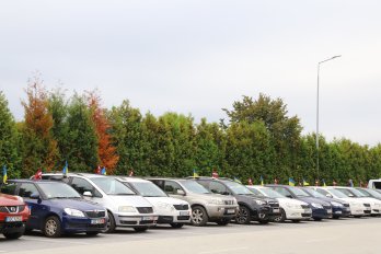 Із Львівщини на фронт передали ще 32 автомобілі для ЗСУ та Нацполіції – 01