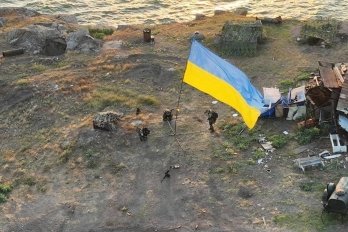 Україна відзначає День Державного Прапора: історія свята, значення кольорів стяга та його походження – 01
