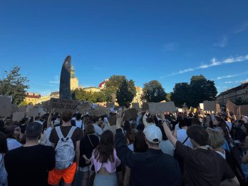 Львів’яни другий день поспіль вийшли на протест щодо закону про НАБУ і САП – 01