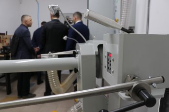 У Львові відкрили один з найбільших в Україні центрів 3D‑протезування – 08